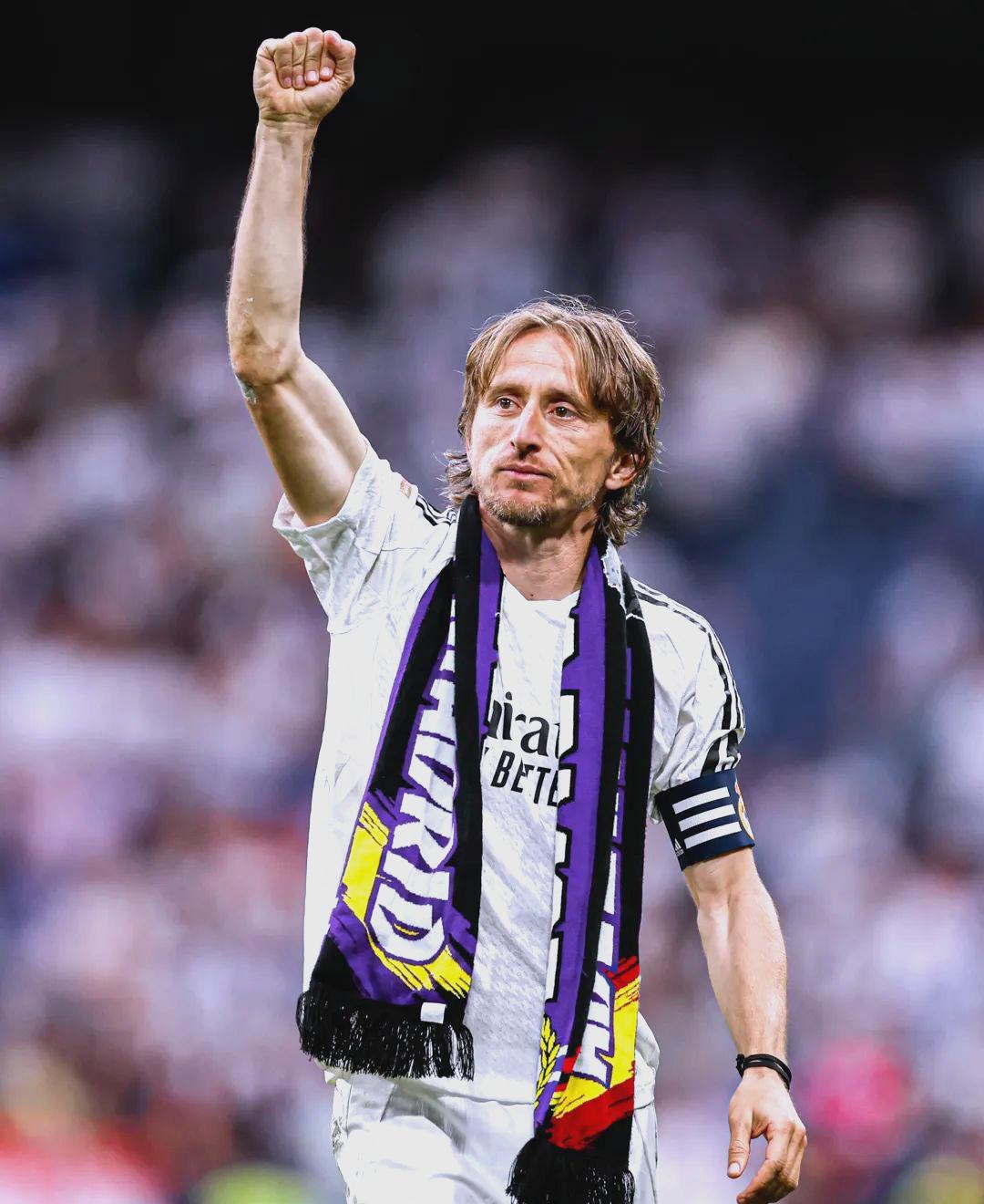 老鹰大胜森林狼 约翰逊34+10